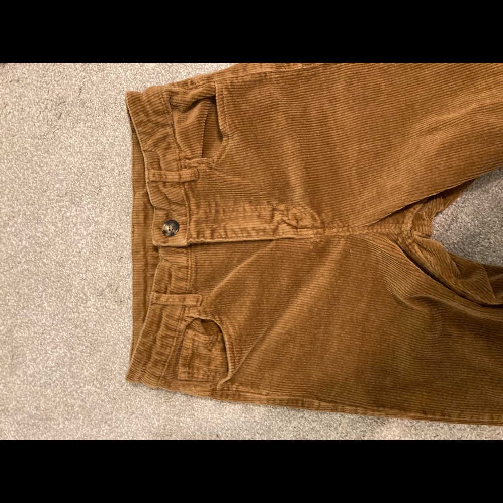 SOLD ON DEPOP:)